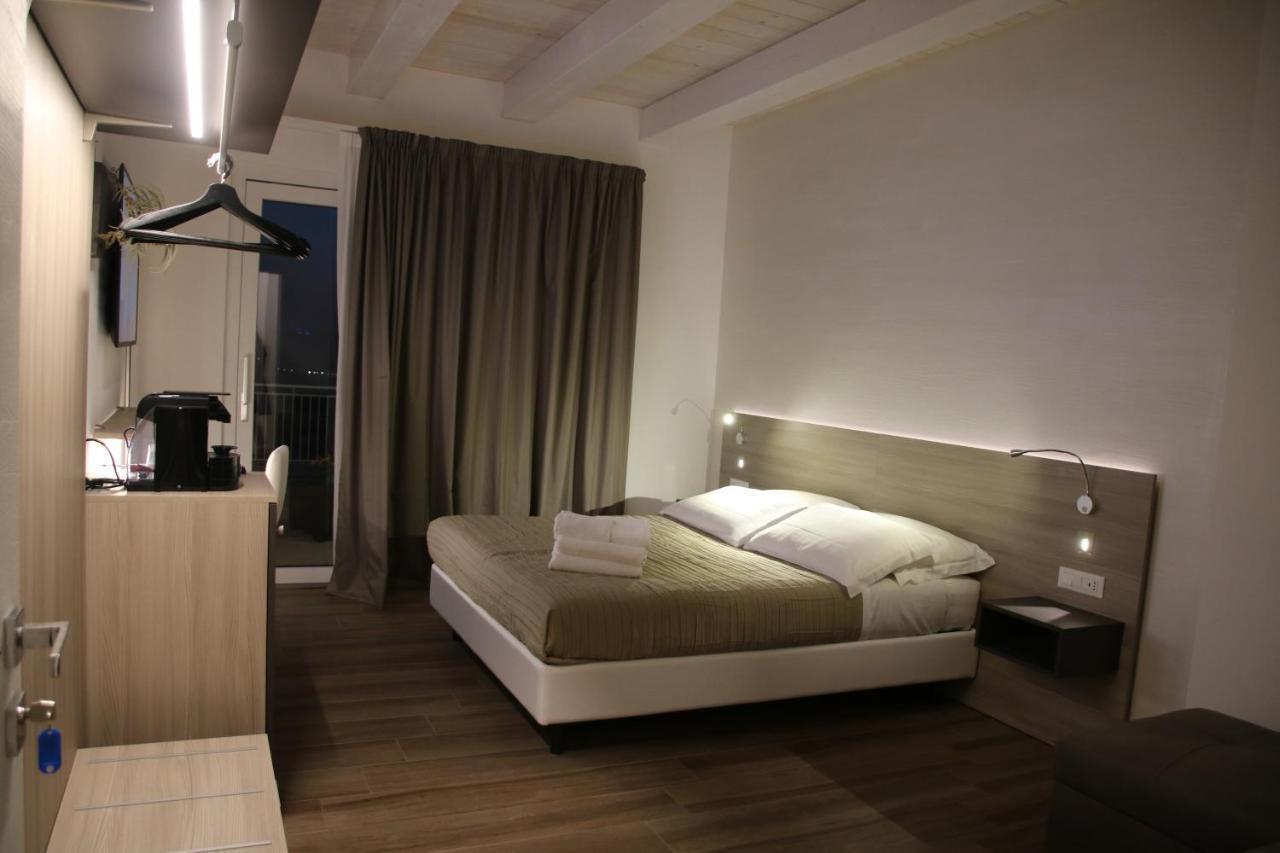 Casablanca Hotel 西维尔诺瓦·马尔凯 外观 照片