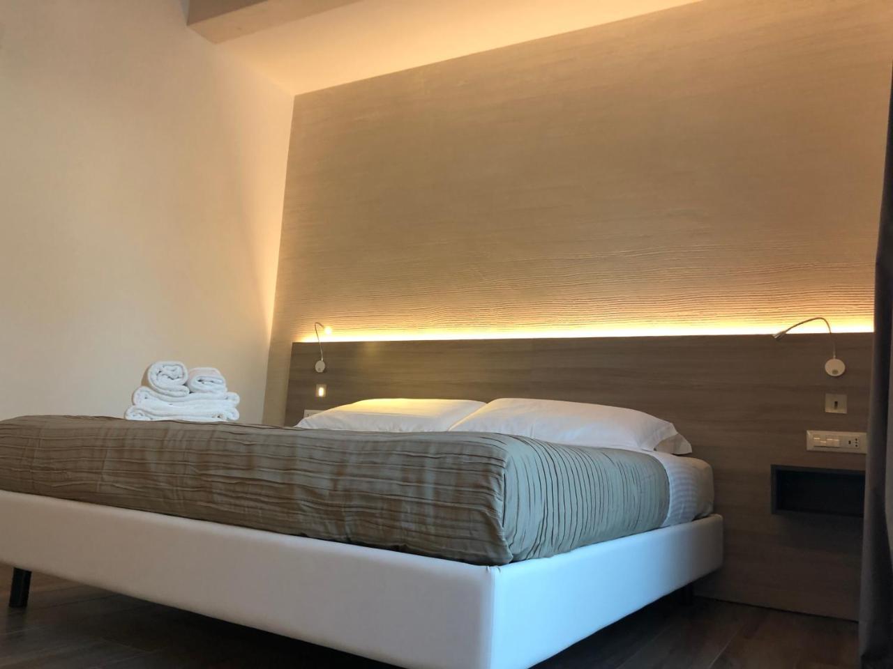 Casablanca Hotel 西维尔诺瓦·马尔凯 外观 照片