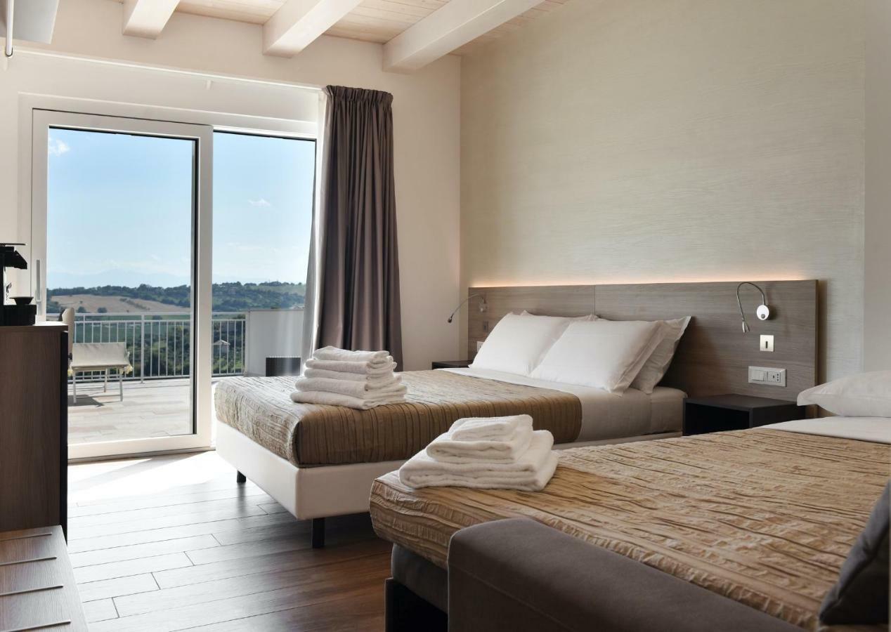 Casablanca Hotel 西维尔诺瓦·马尔凯 外观 照片